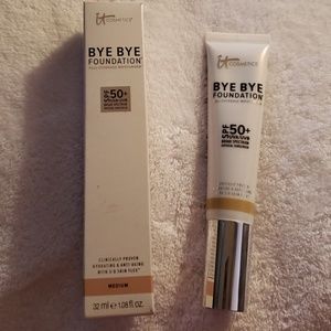 NEW - BYE BYE FOUNDATION - it COSMETICS